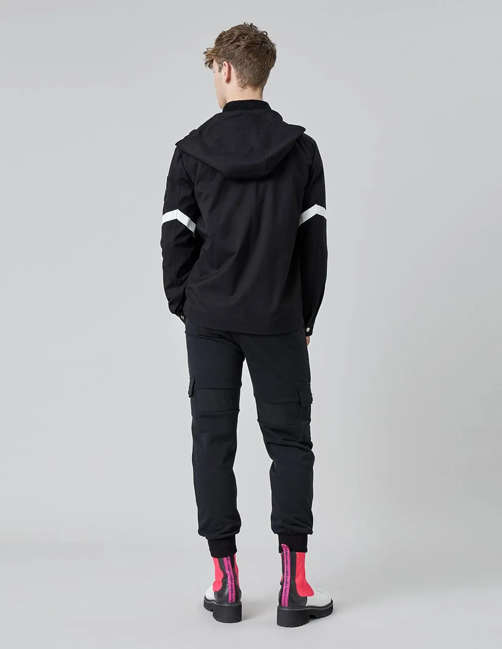 Men Embroidered Badge Windbreaker