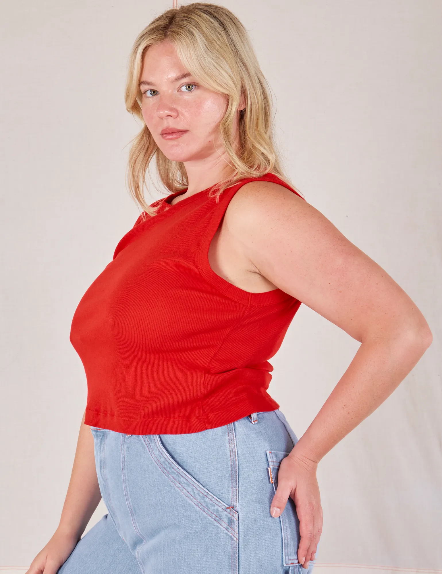Muscle Tee - Mustang Red