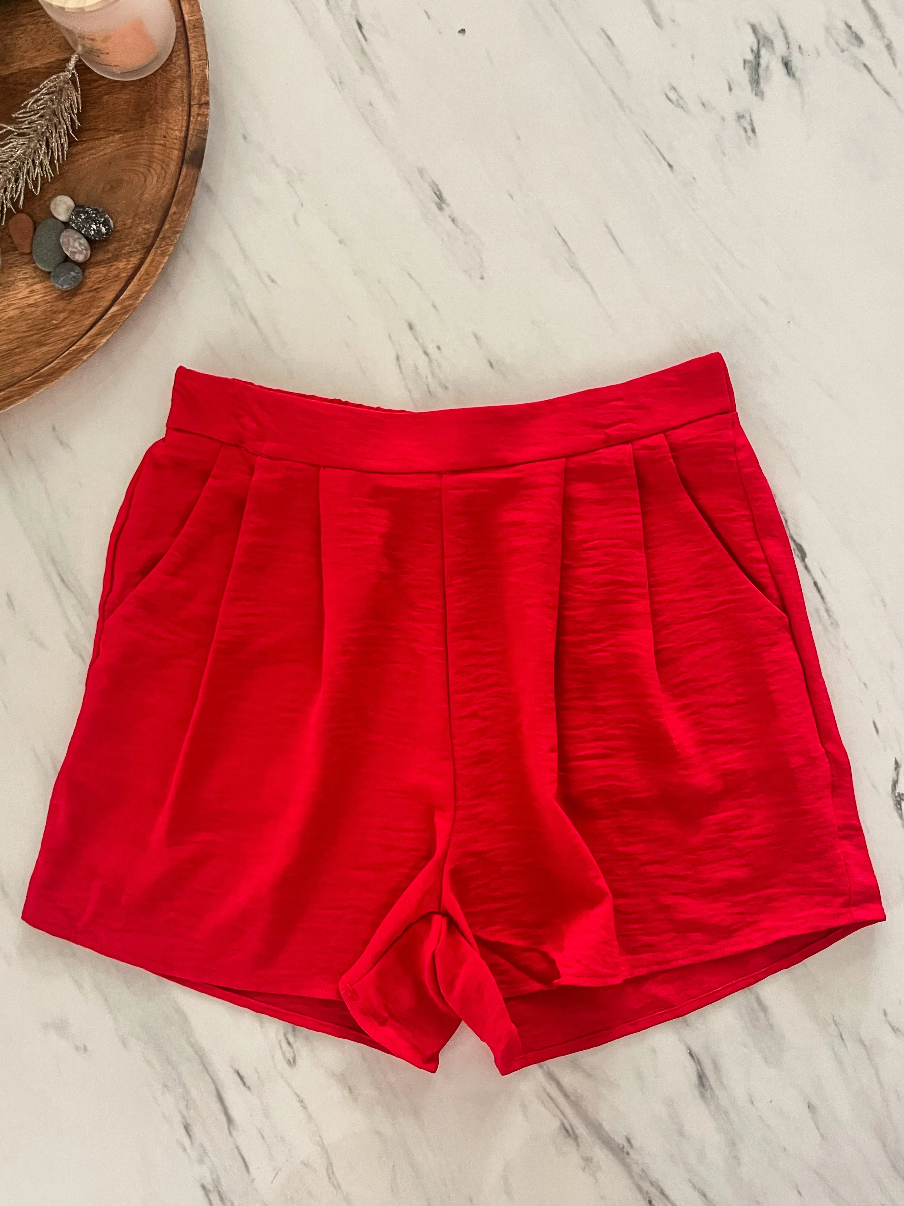 RED BACK ELASTIC SHORTS