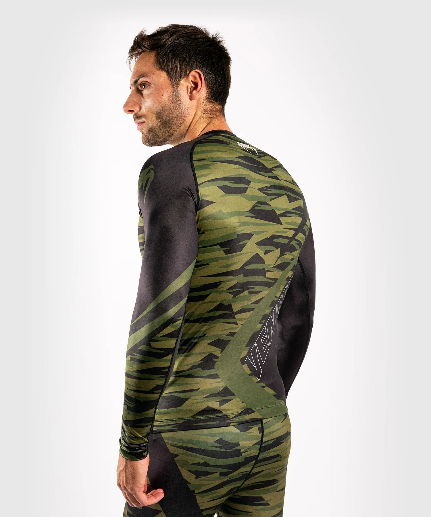Venum Contender 5.0 Rashguard - Long sleeves - Khaki camo