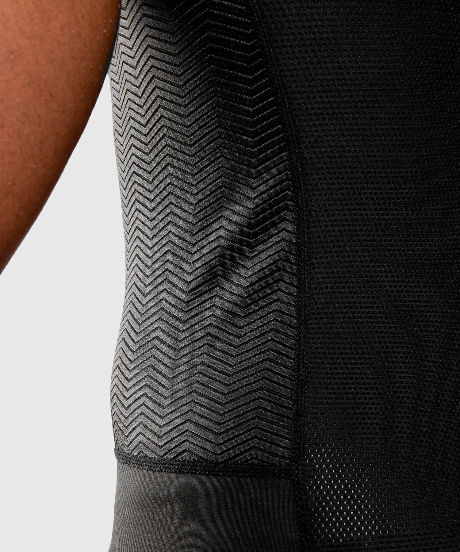 Venum G-Fit Rashguard - Short Sleeves - Black/Gold